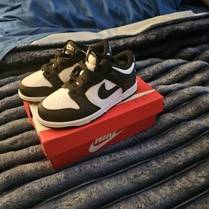 Nike Kids Black and White Sneakers